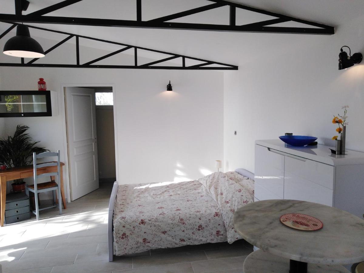 Le chalet du Bord de l'eau Sainte-Terre Extérieur photo